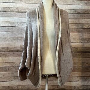 Fobya Women’s Cardigan Size OS